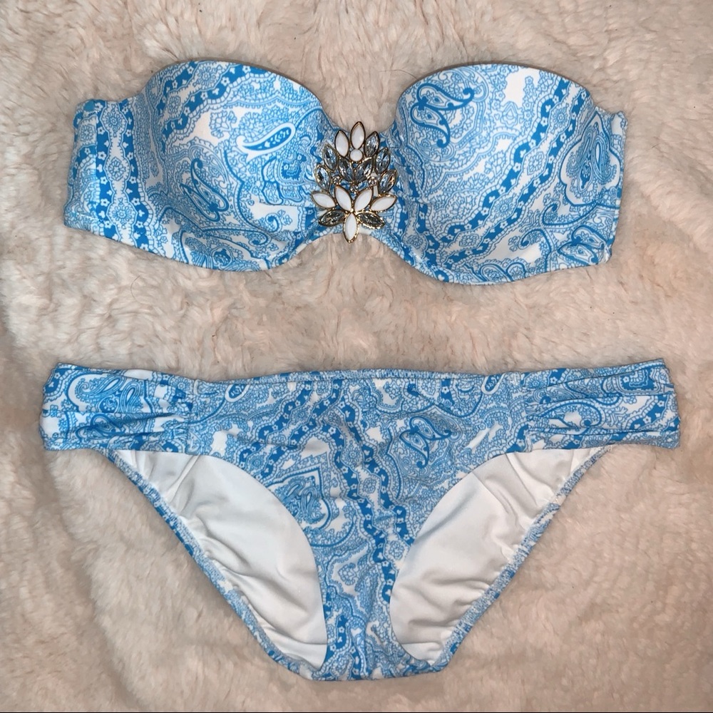 SOLD VS Bikini Set 34B/Small